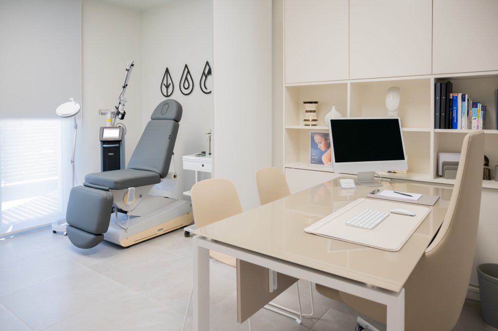 tsiogkaderma dermatologiko