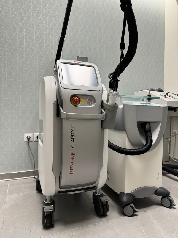 tsiogkaderma dermatologiko